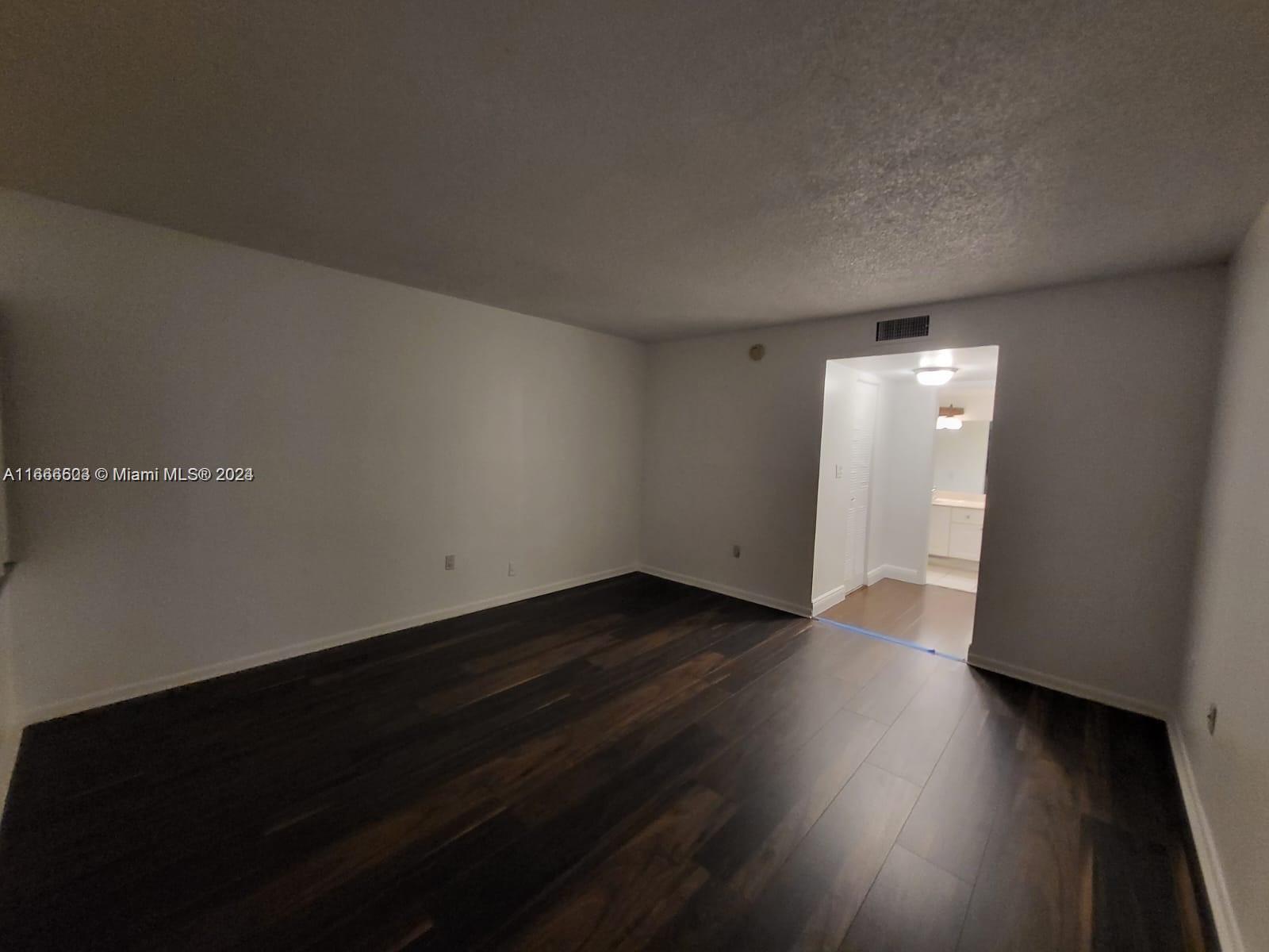 711 N Pine Island Rd # 111