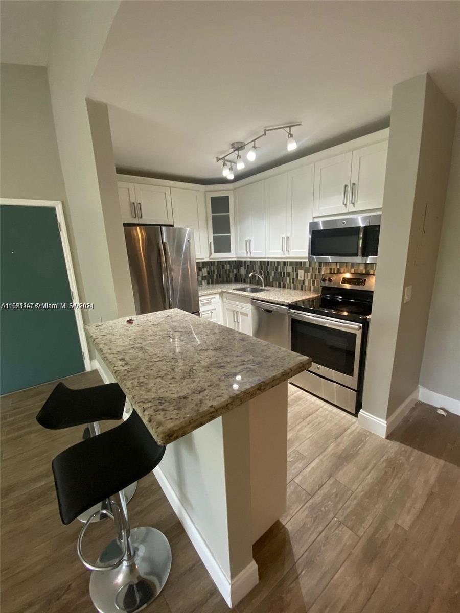 10725 Cleary Blvd # 304