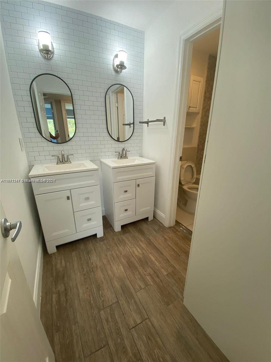 10725 Cleary Blvd # 304