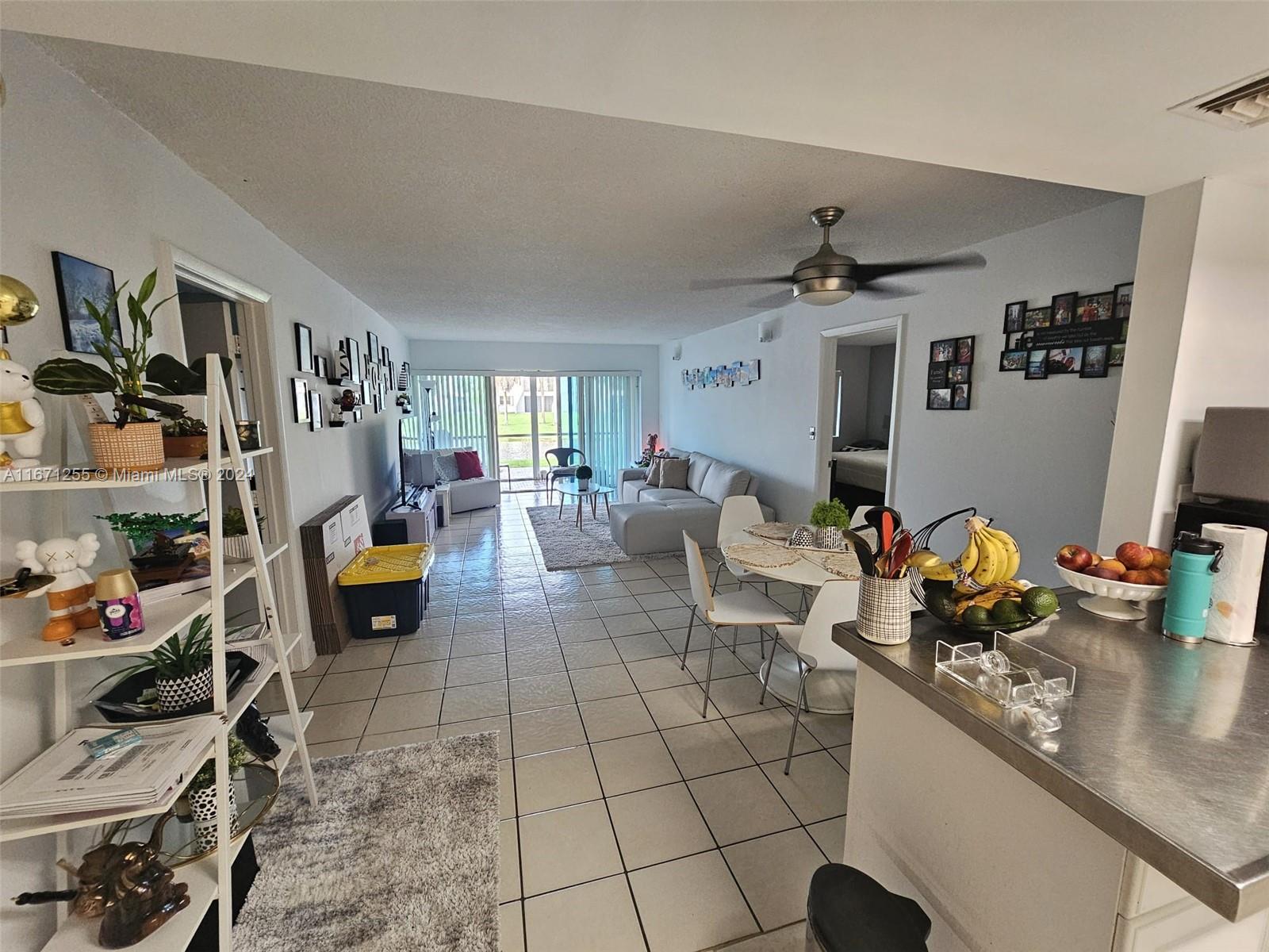 120 LAKEVIEW DR # 107