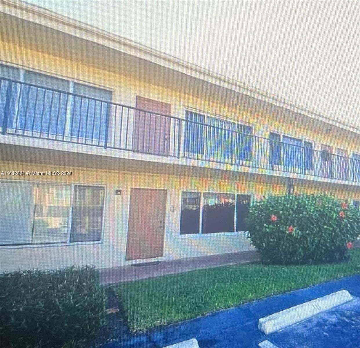 2303 S Federal Hwy # 16