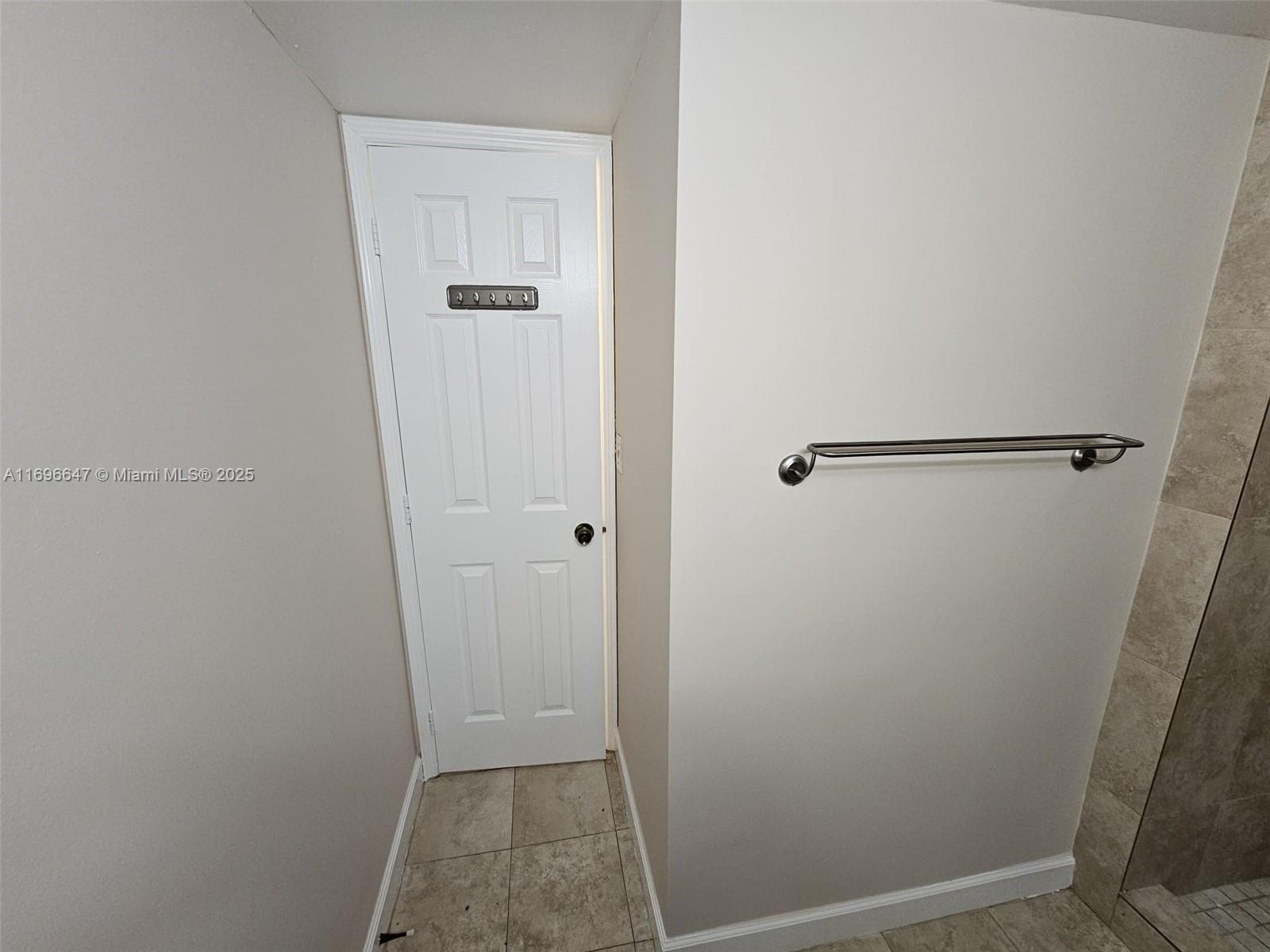 455 S Pine Island Rd # 305C