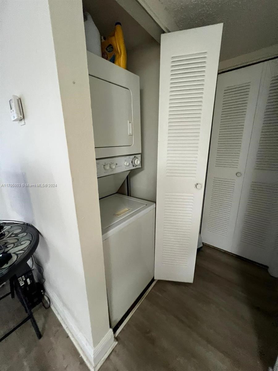 450 W Palm Cir W # 305