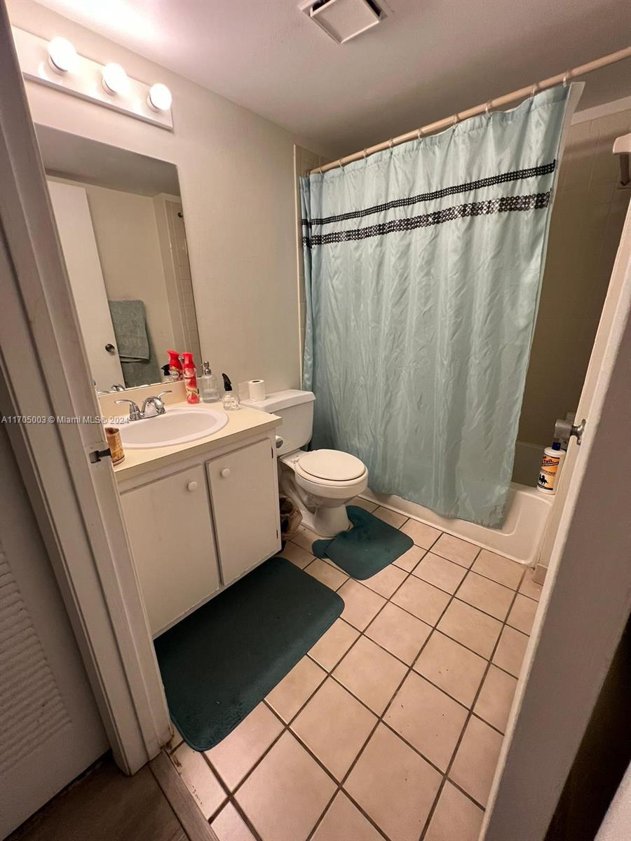 450 W Palm Cir W # 305