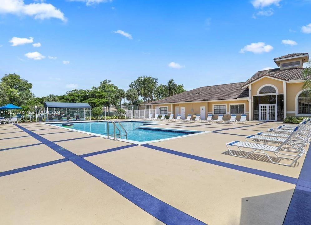 450 W Palm Cir W # 305