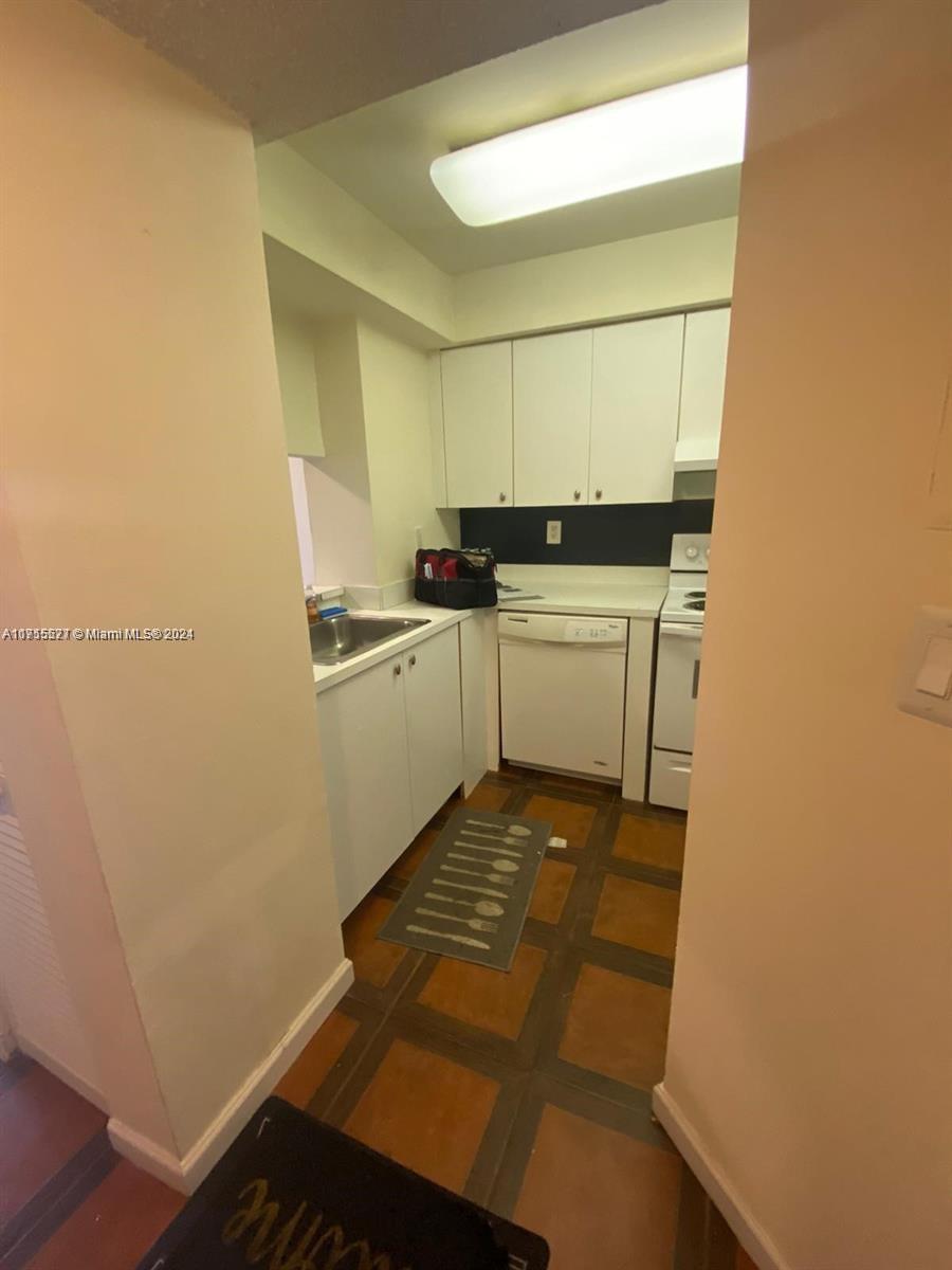 8215 SW 152nd Ave # 209 Unit: G-209