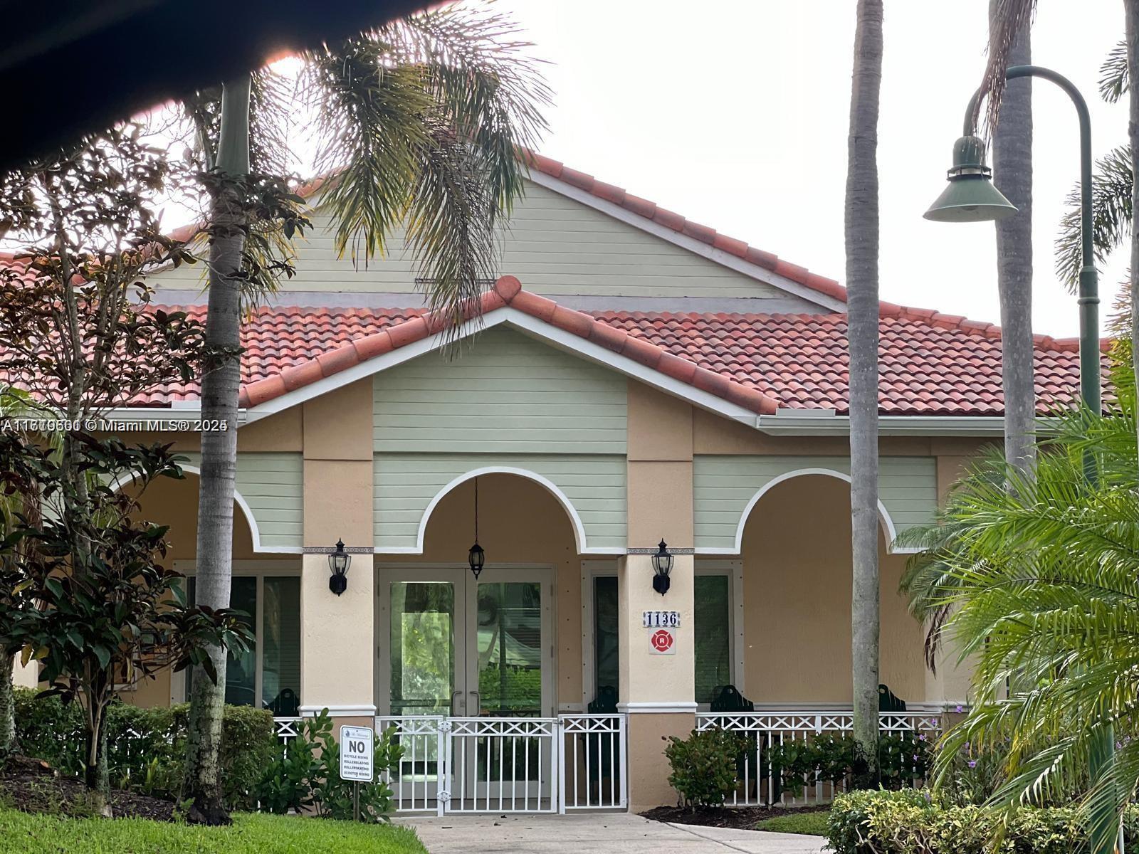 1229 SW 48th Terrace # 1229