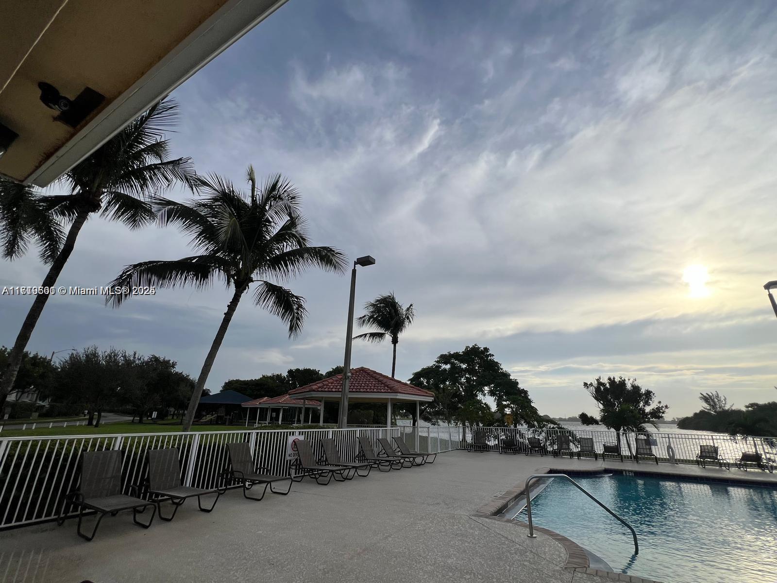 1229 SW 48th Terrace # 1229