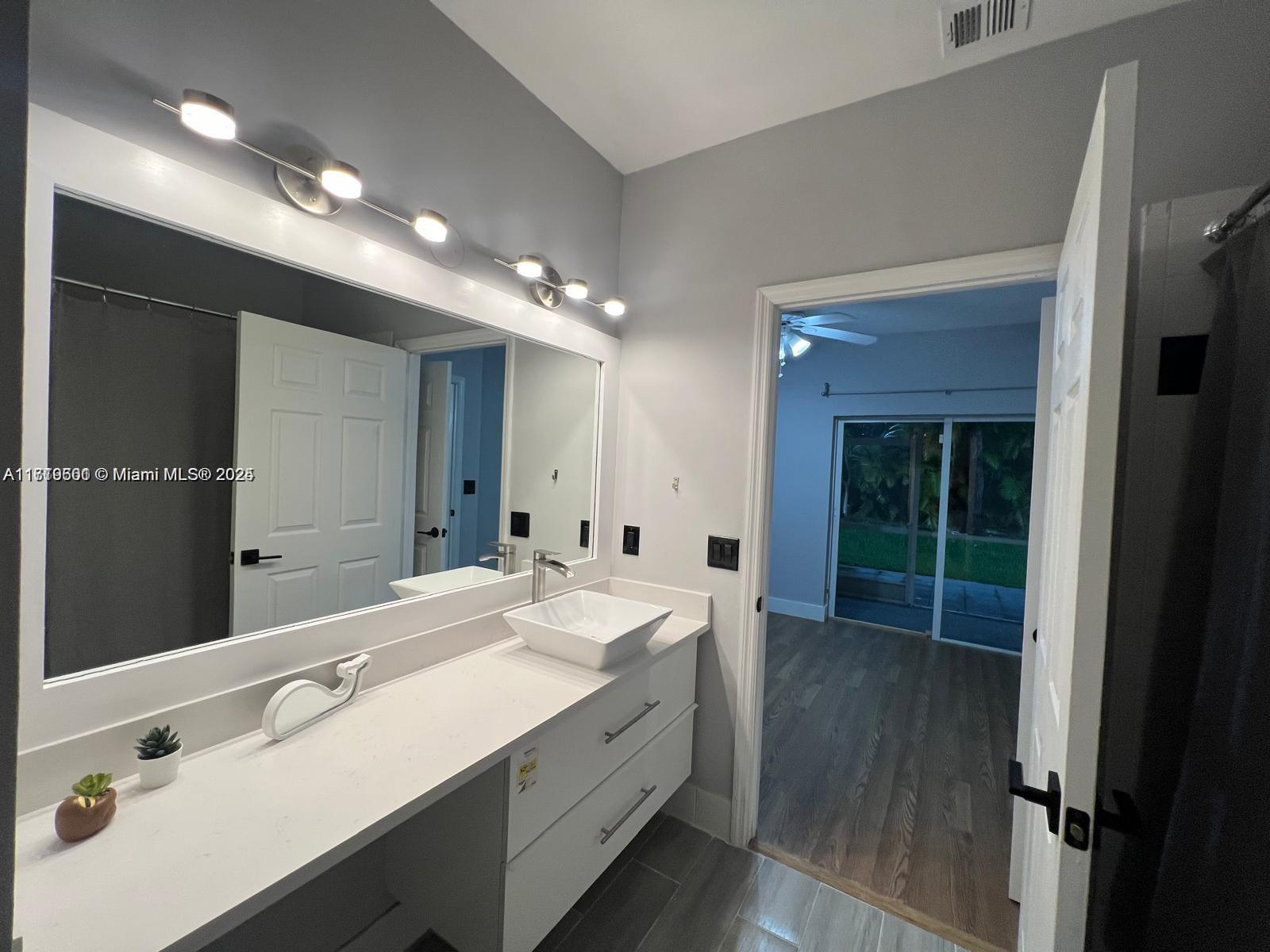 1229 SW 48th Terrace # 1229