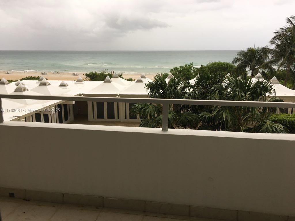 5555 Collins Ave # 4H