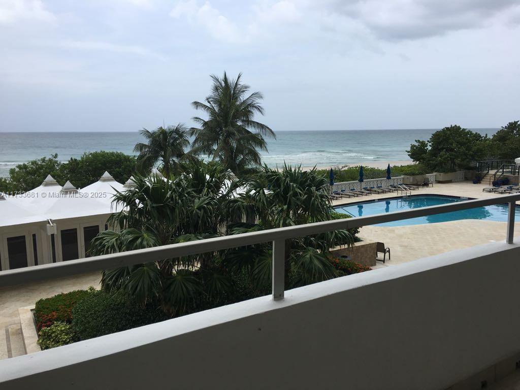 5555 Collins Ave # 4H