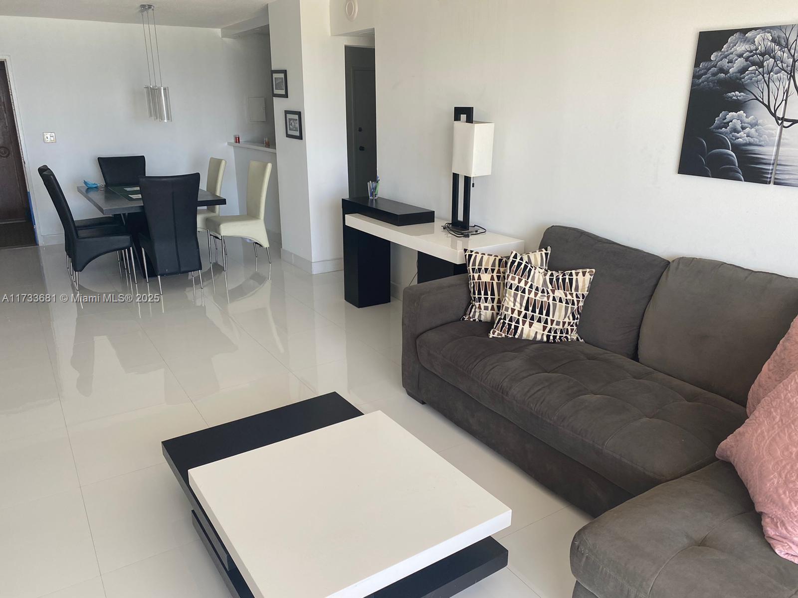 5555 Collins Ave # 4H