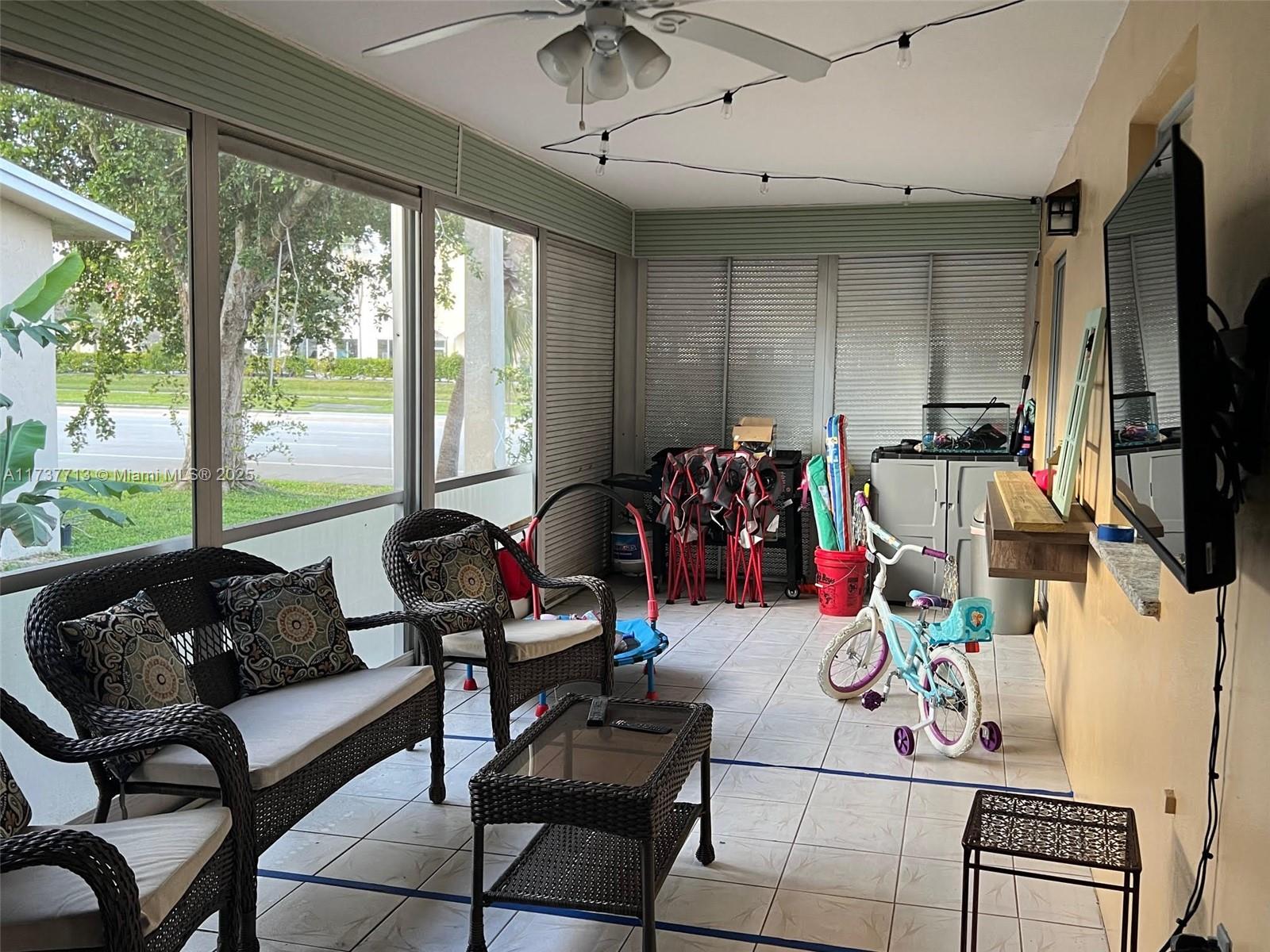 4921 NW 13th Ave