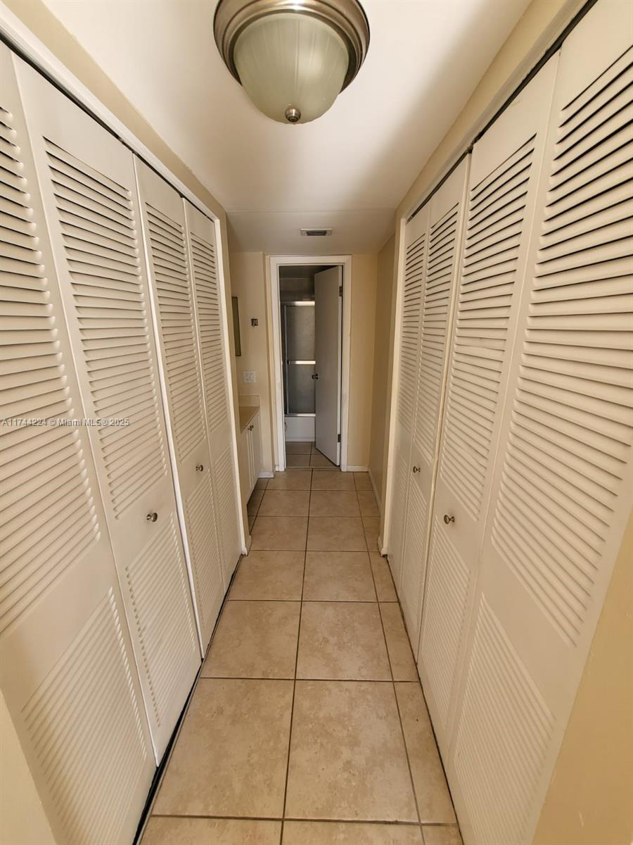711 N Pine Island Rd # 407