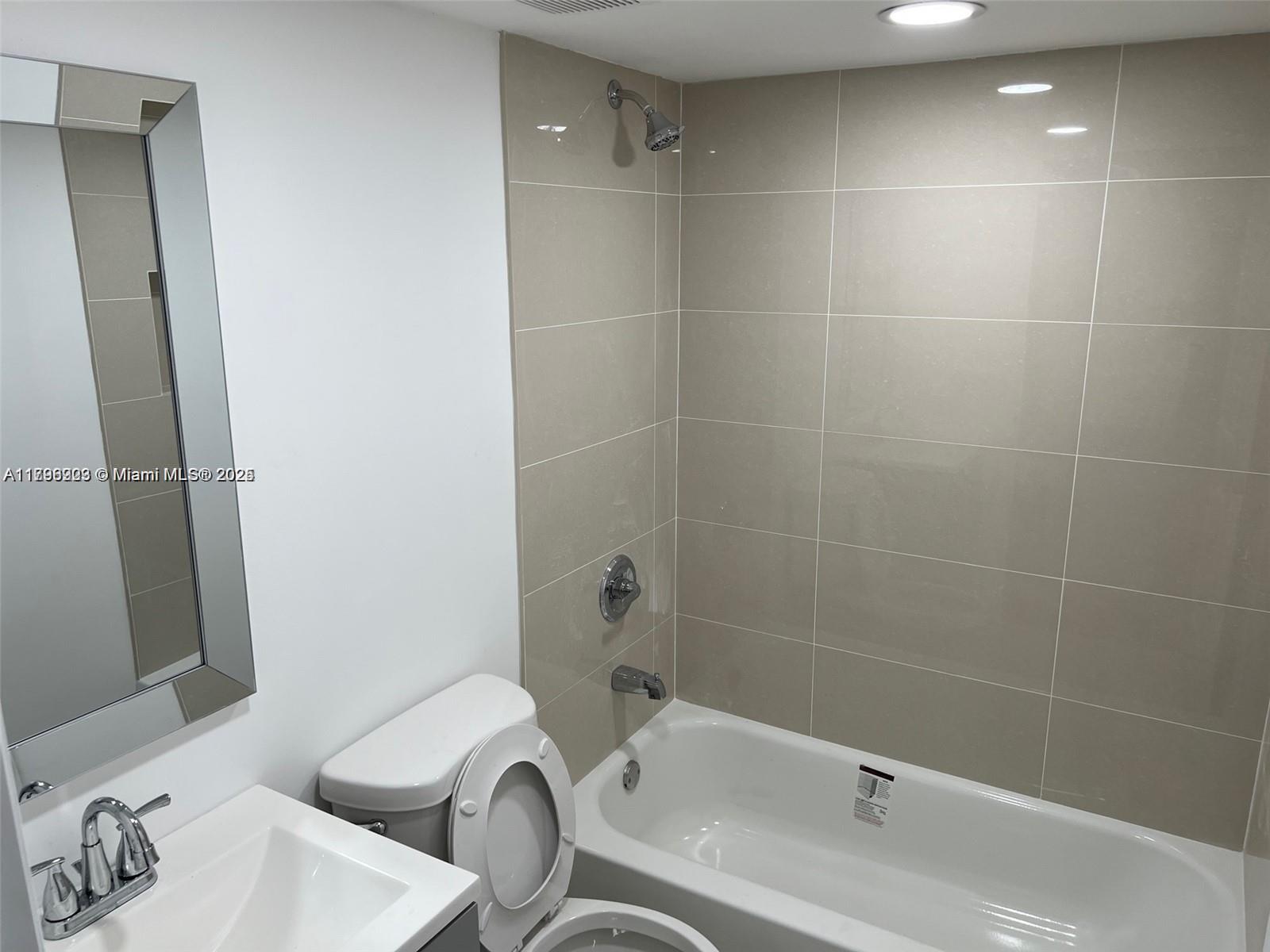 6540 W 27th Ct # 56 Unit: 14-56