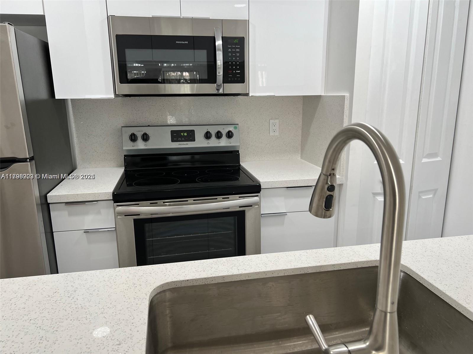 6540 W 27th Ct # 56 Unit: 14-56