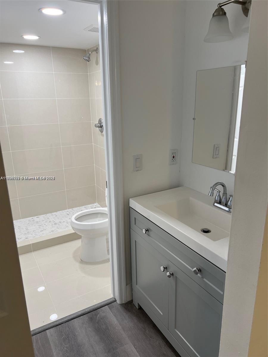 6540 W 27th Ct # 56 Unit: 14-56