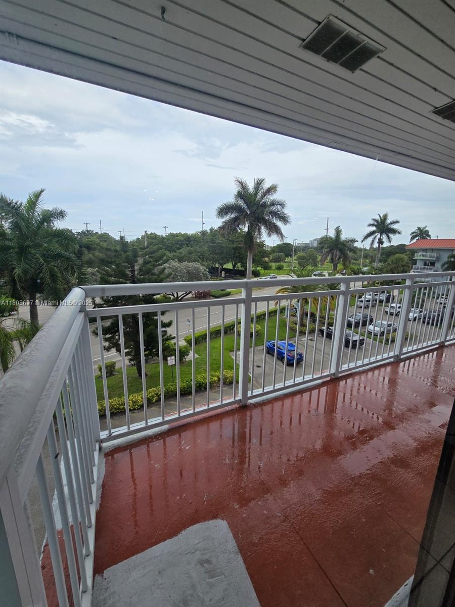 405 S Pine Island Rd # 401D