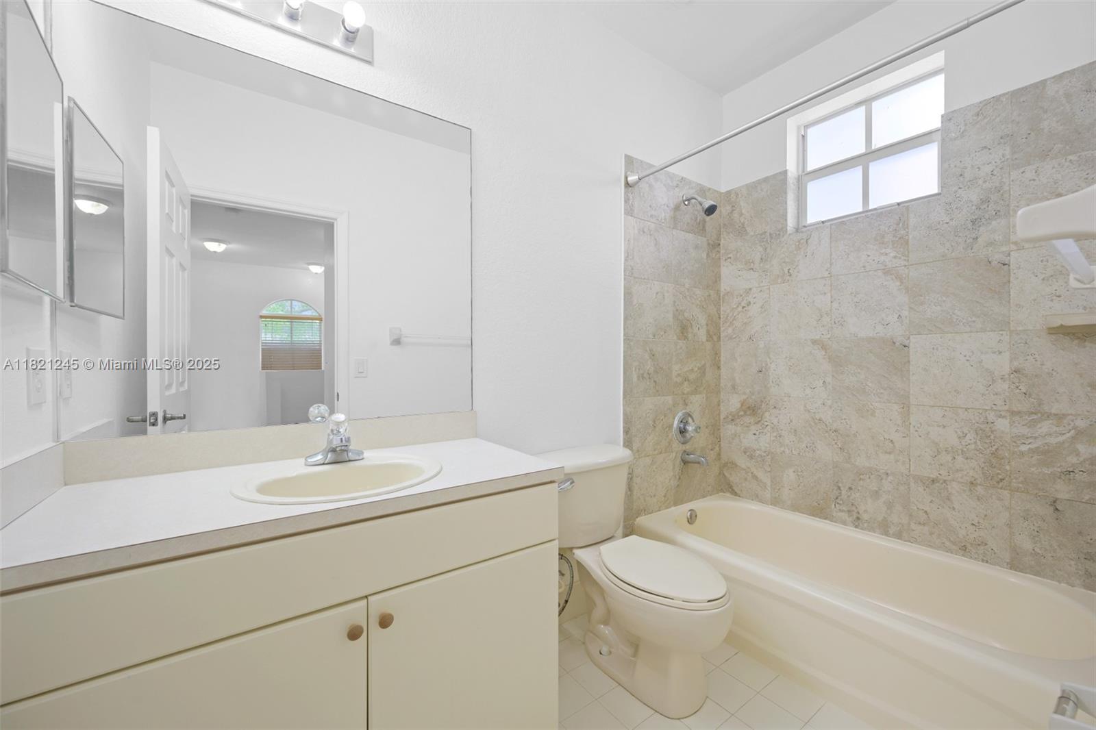 7633 NW 114th Path # 7633