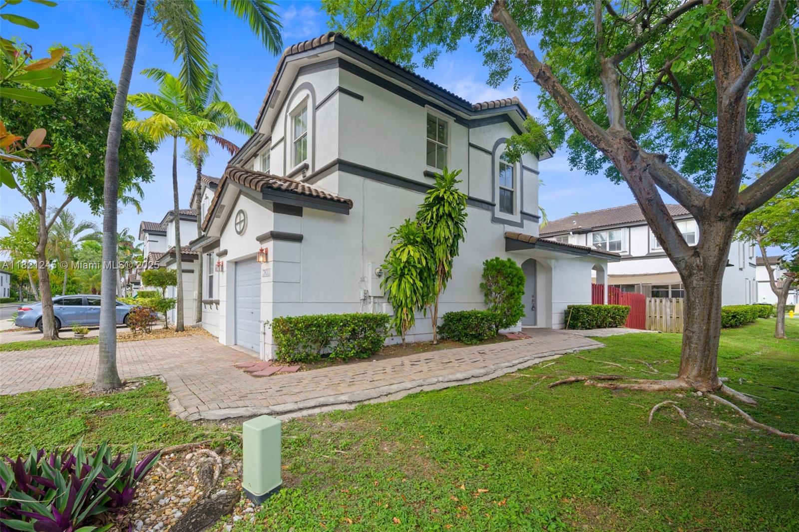 7633 NW 114th Path # 7633