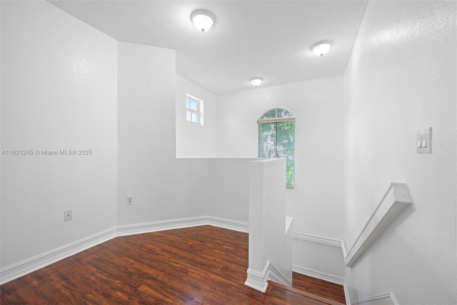 7633 NW 114th Path # 7633