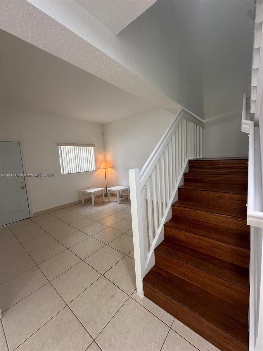 430 NW 20th St # 3