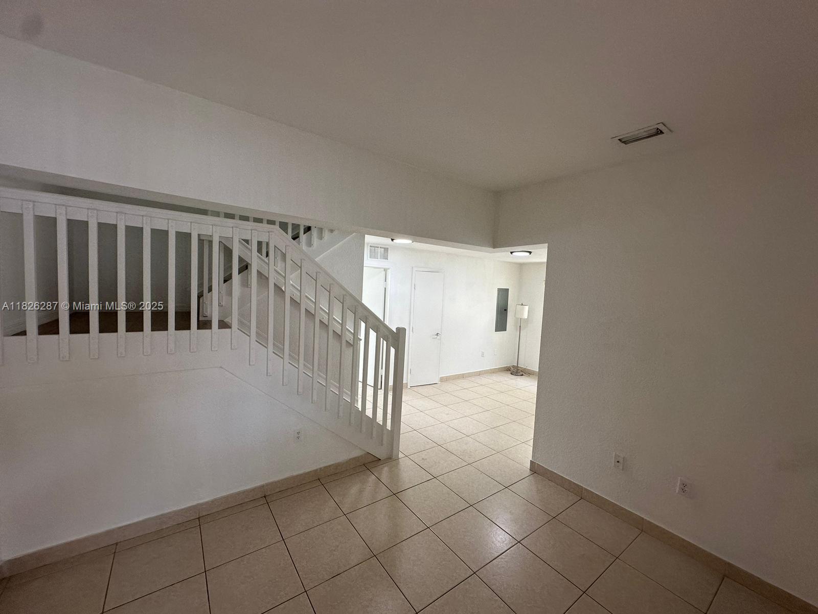 430 NW 20th St # 3