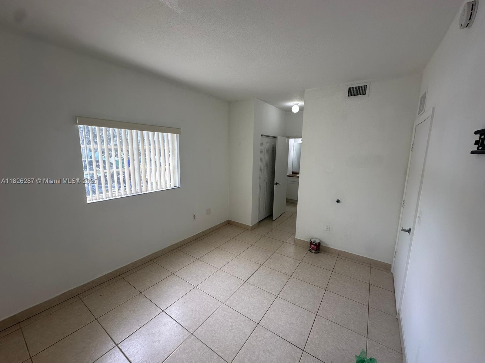 430 NW 20th St # 3