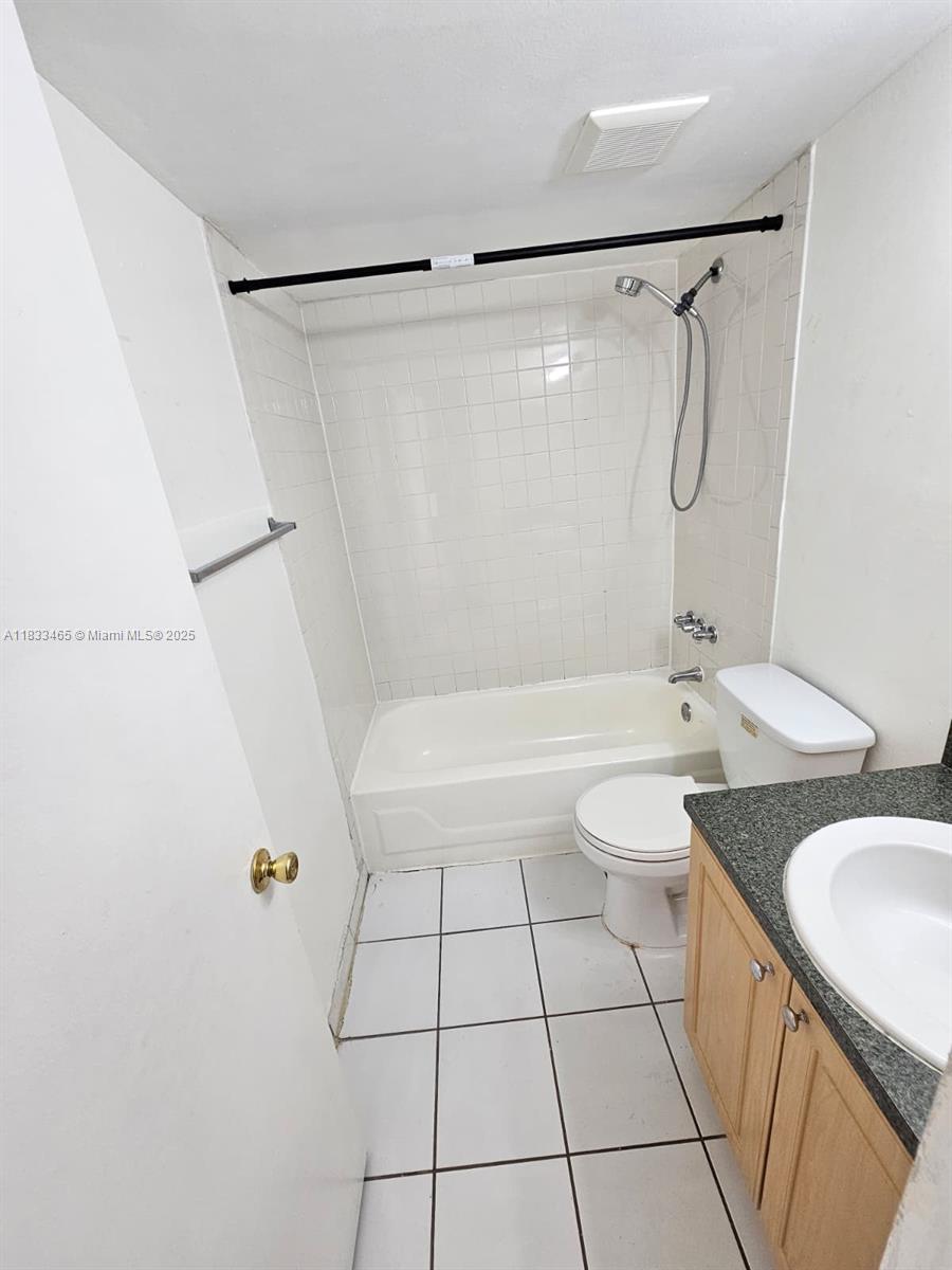 405 S Pine Island Rd # 401D