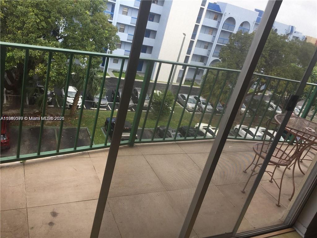 9360 Fontainebleau Blvd # 508