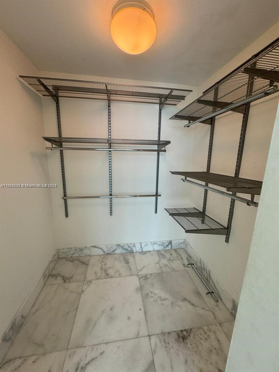 1331 Brickell Bay Dr # 1704