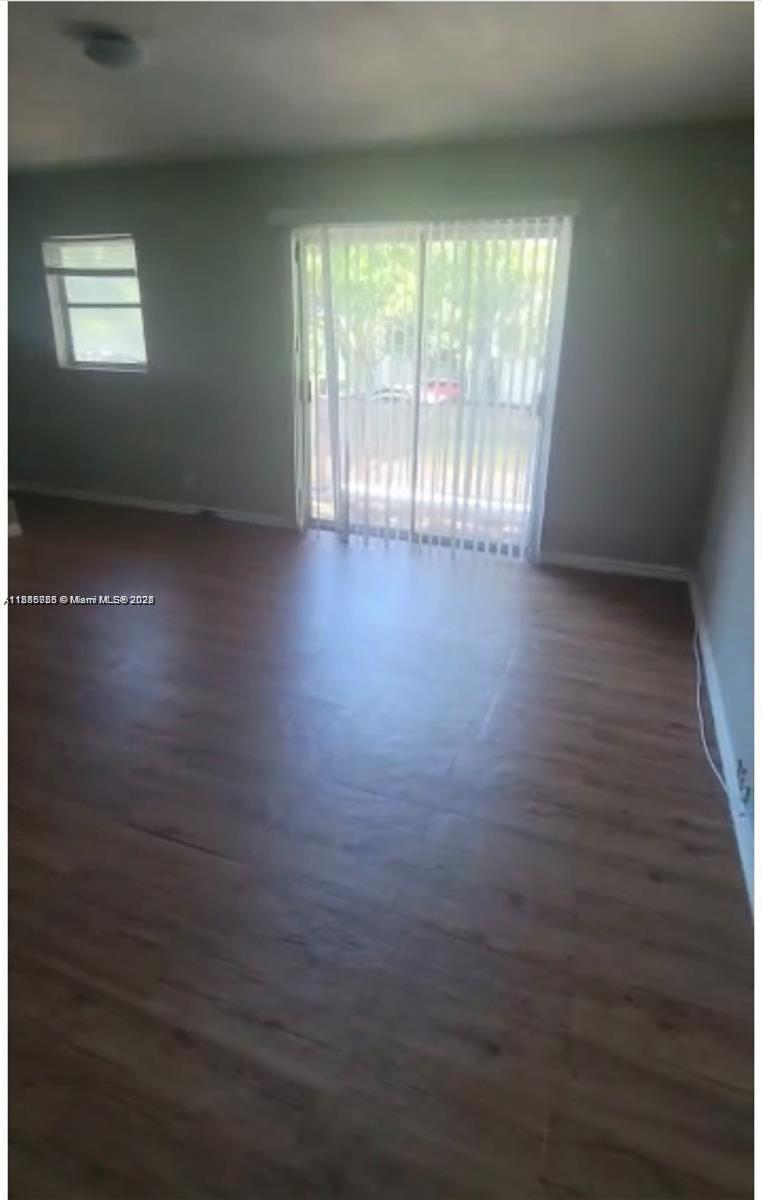 8877 NW 28th Dr # 4 Unit: 4-4