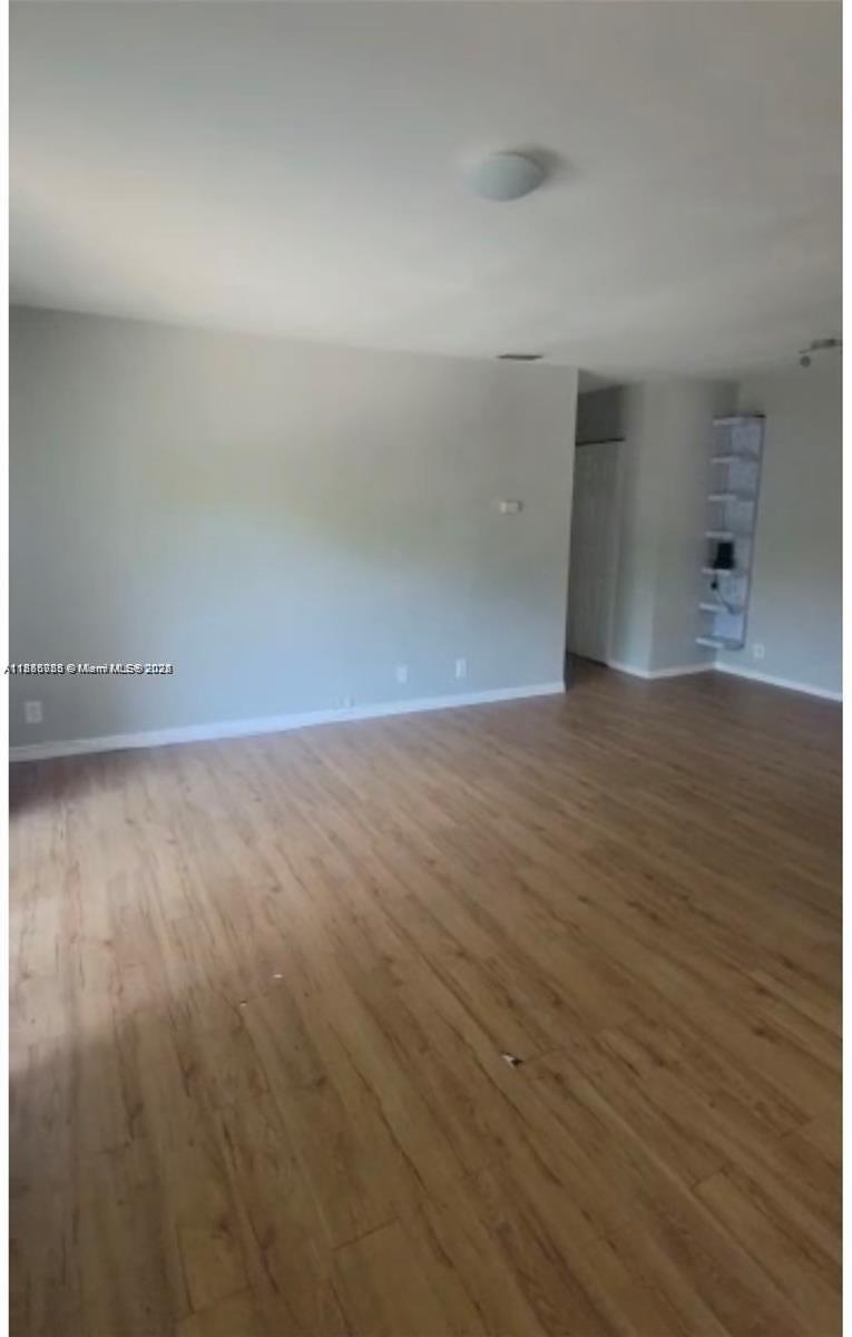 8877 NW 28th Dr # 4 Unit: 4-4