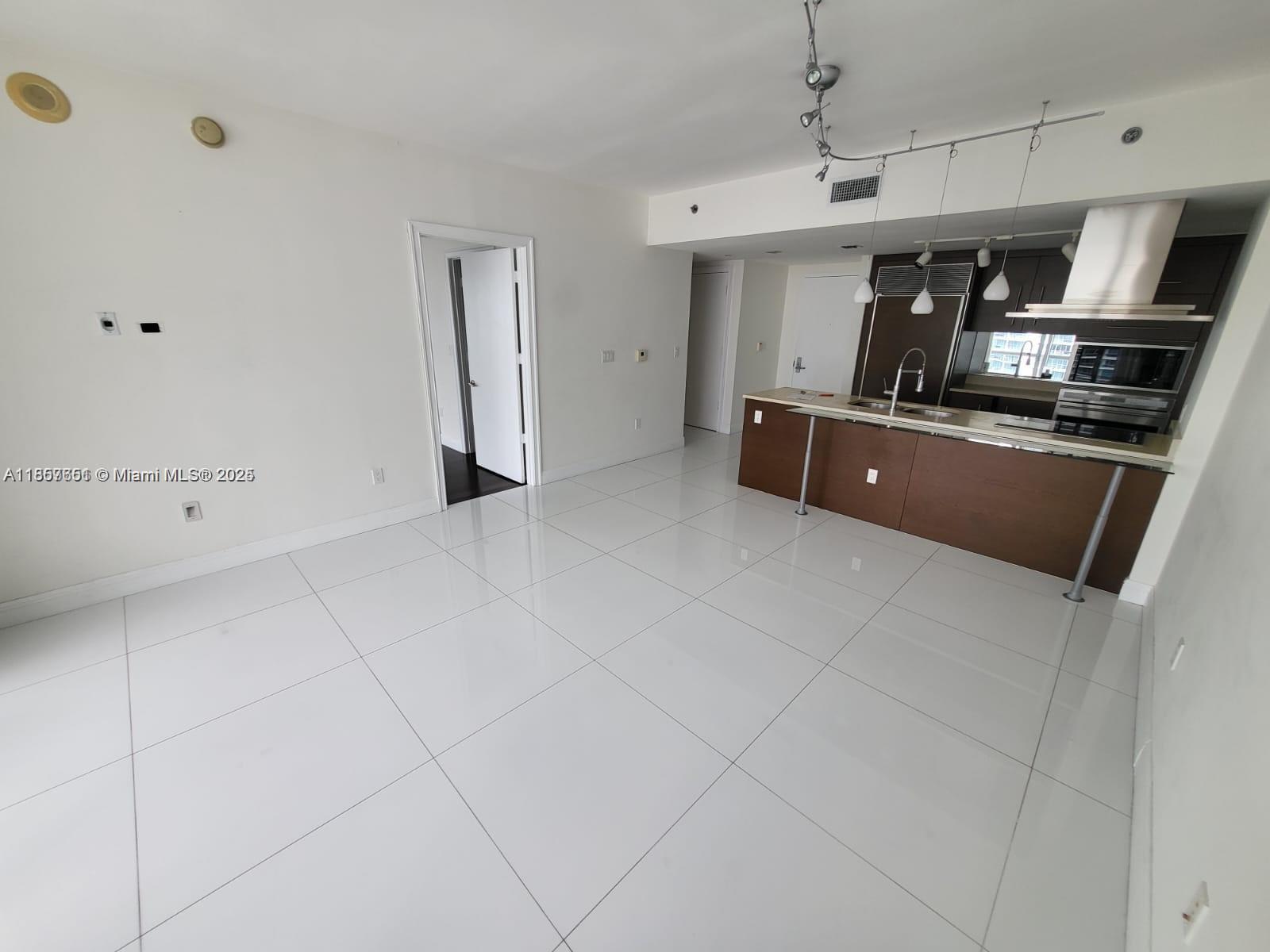 485 Brickell Ave # 4103