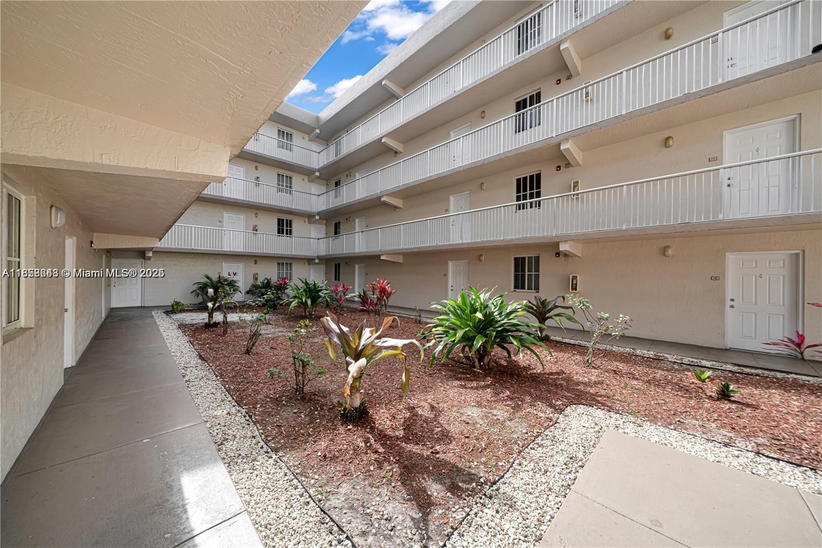 6195 NW 186th St # 115