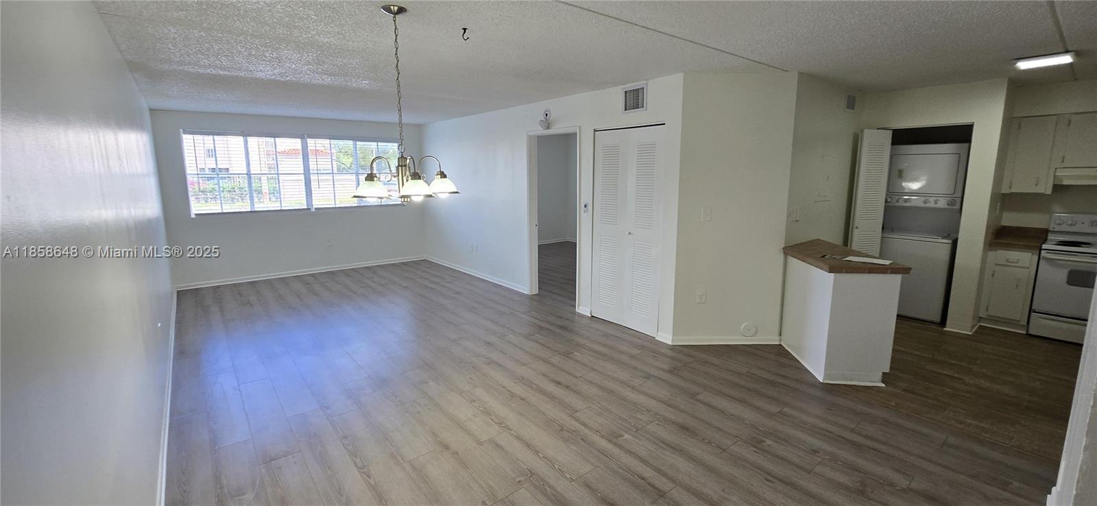 6195 NW 186th St # 115