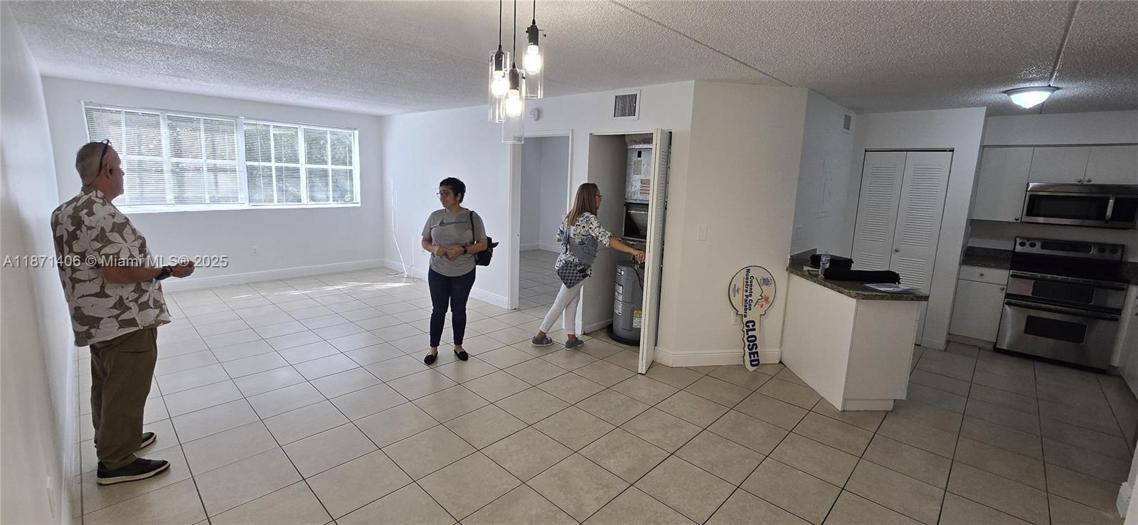 6195 NW 186th St # 304