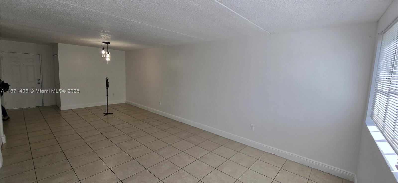 6195 NW 186th St # 304