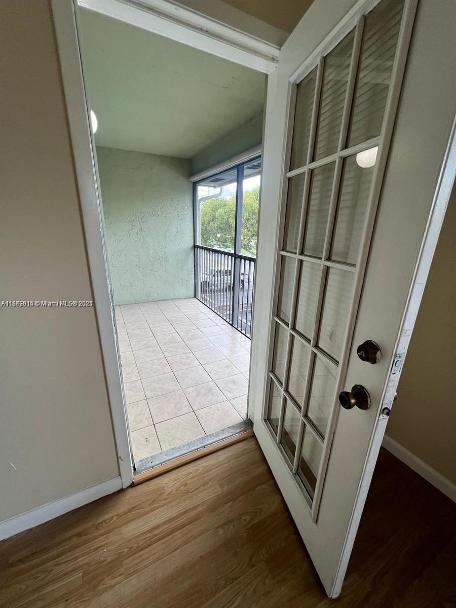 4088 N Pine Island Rd # 413