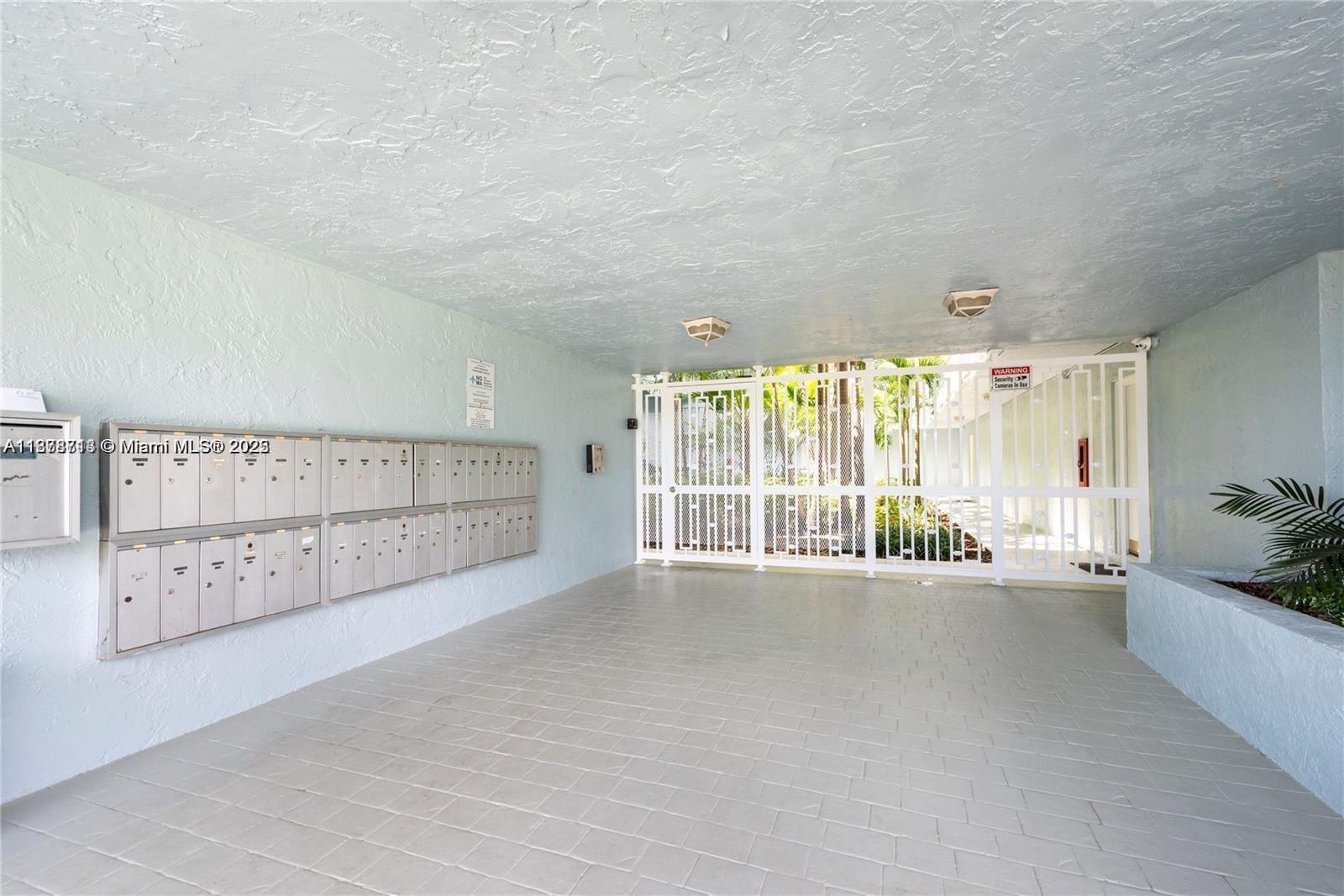 455 S Pine Island Rd # 301C