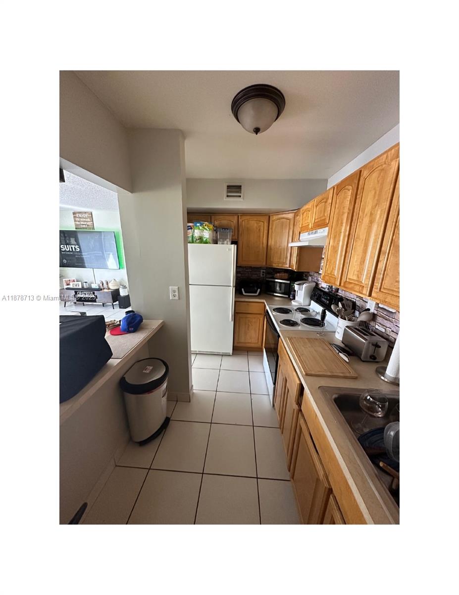 455 S Pine Island Rd # 301C