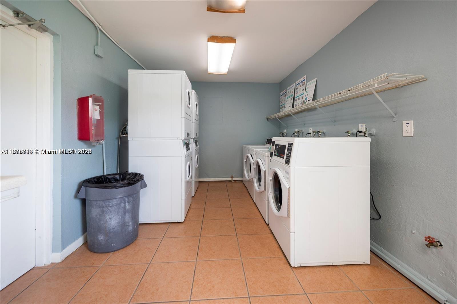 455 S Pine Island Rd # 301C