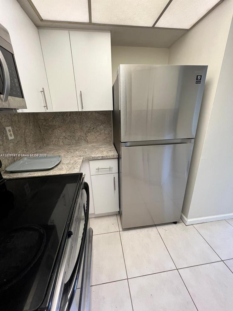 8205 SW 152nd Ave # 415 Unit: F-415