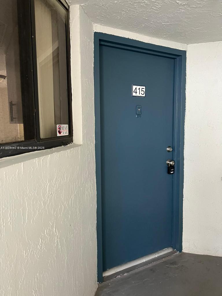 8205 SW 152nd Ave # 415 Unit: F-415