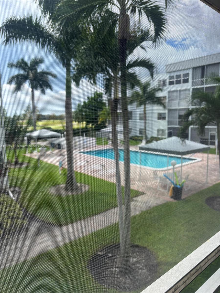 3000 E Sunrise Lakes Dr Unit: 207