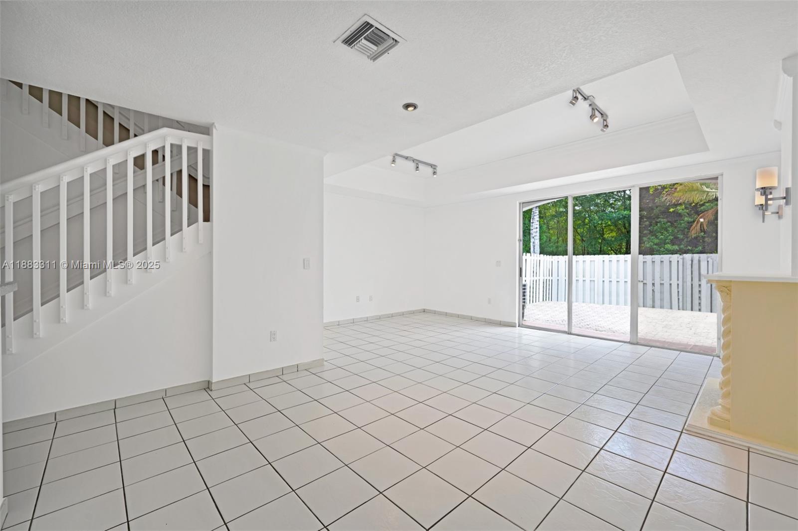 11224 NW 42nd Ter # 11224