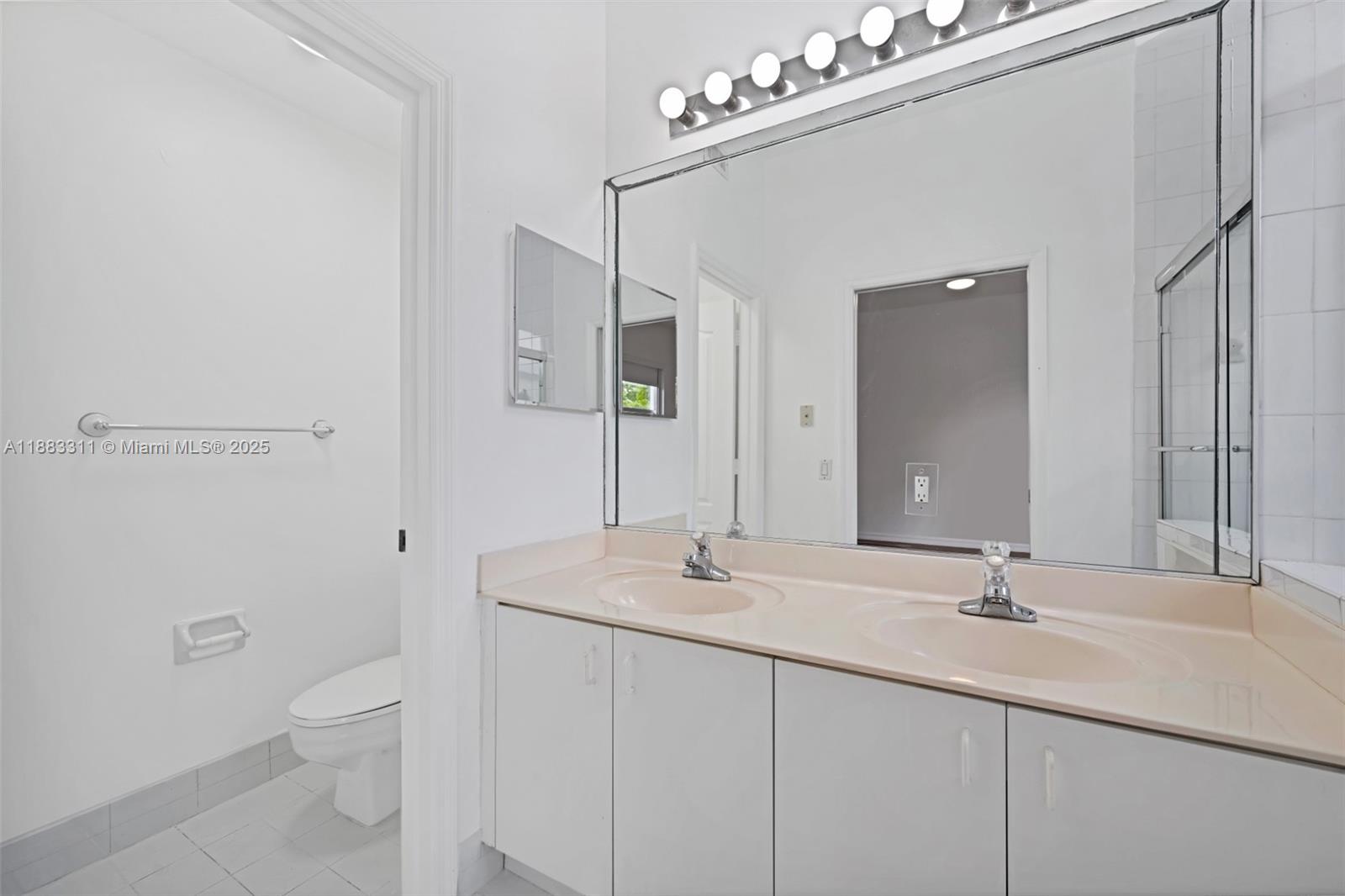 11224 NW 42nd Ter # 11224