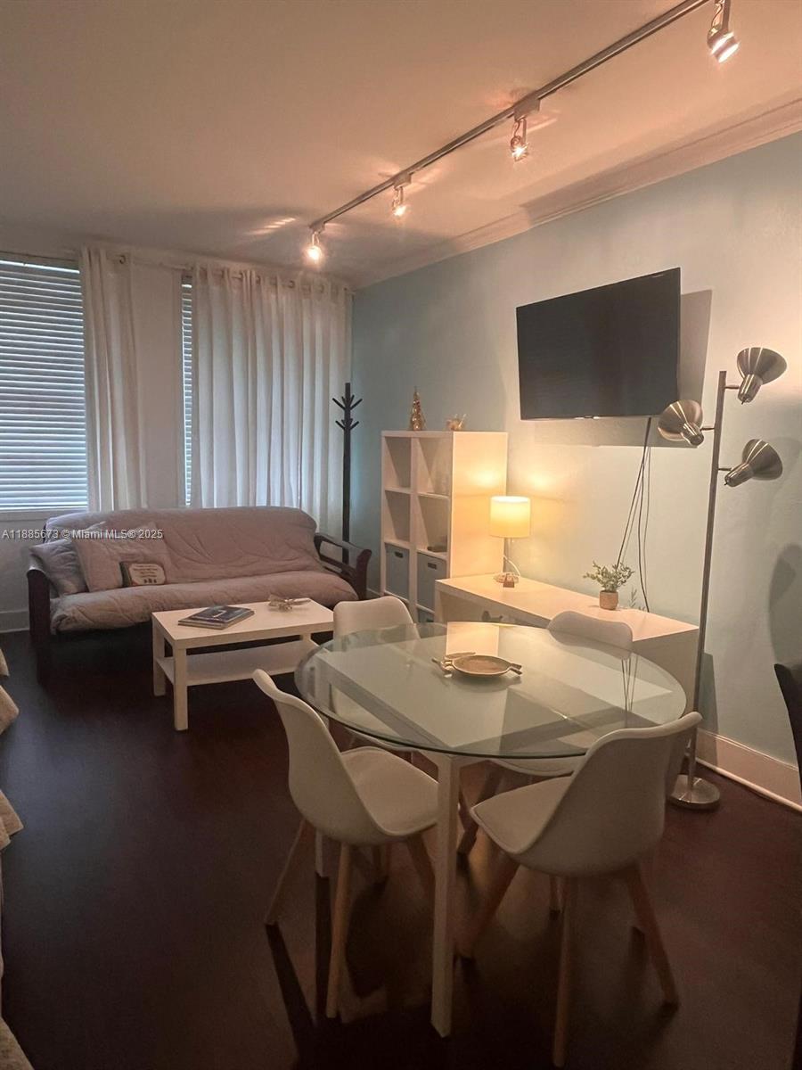 700 Biltmore Way # 418