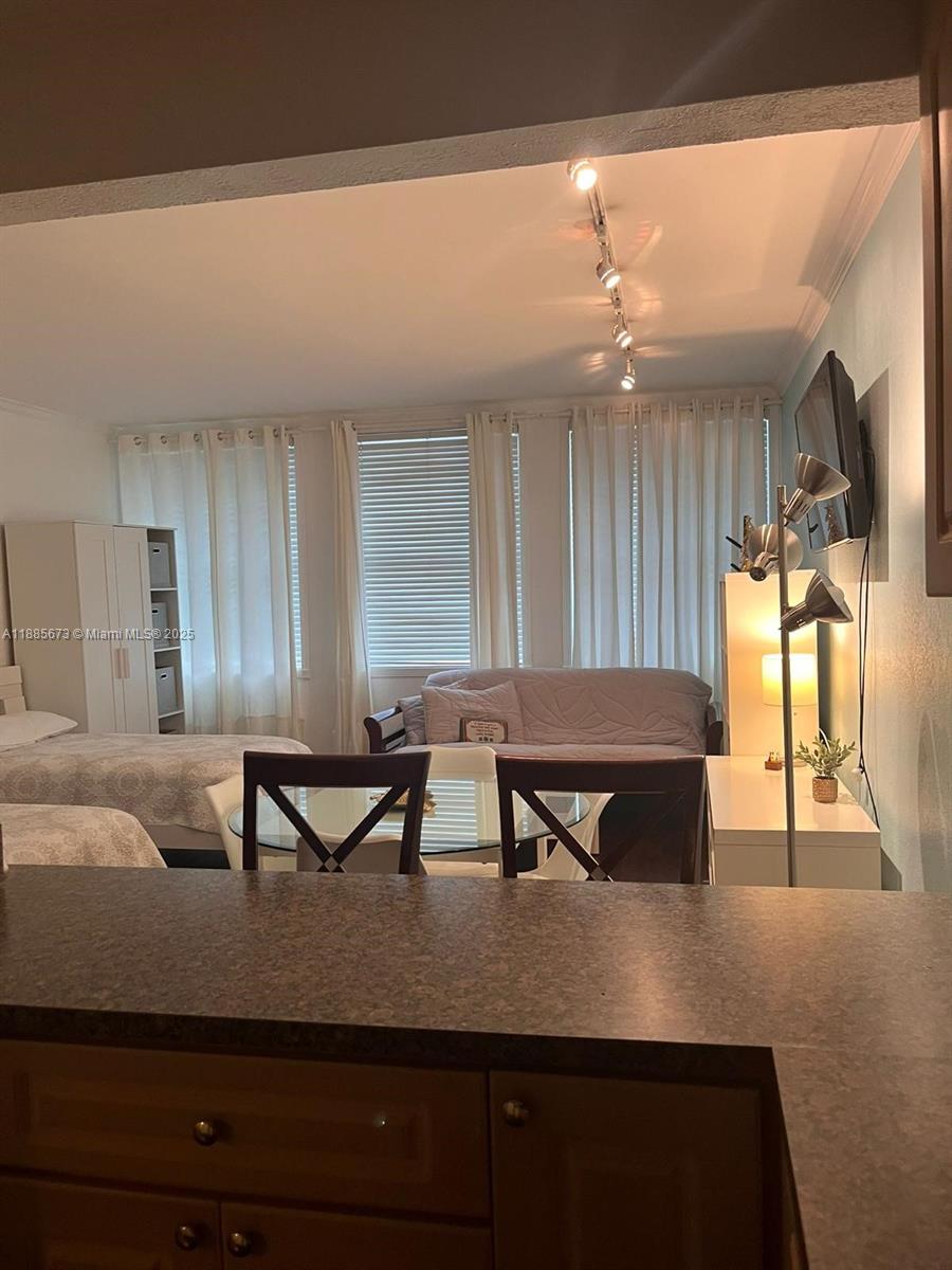 700 Biltmore Way # 418