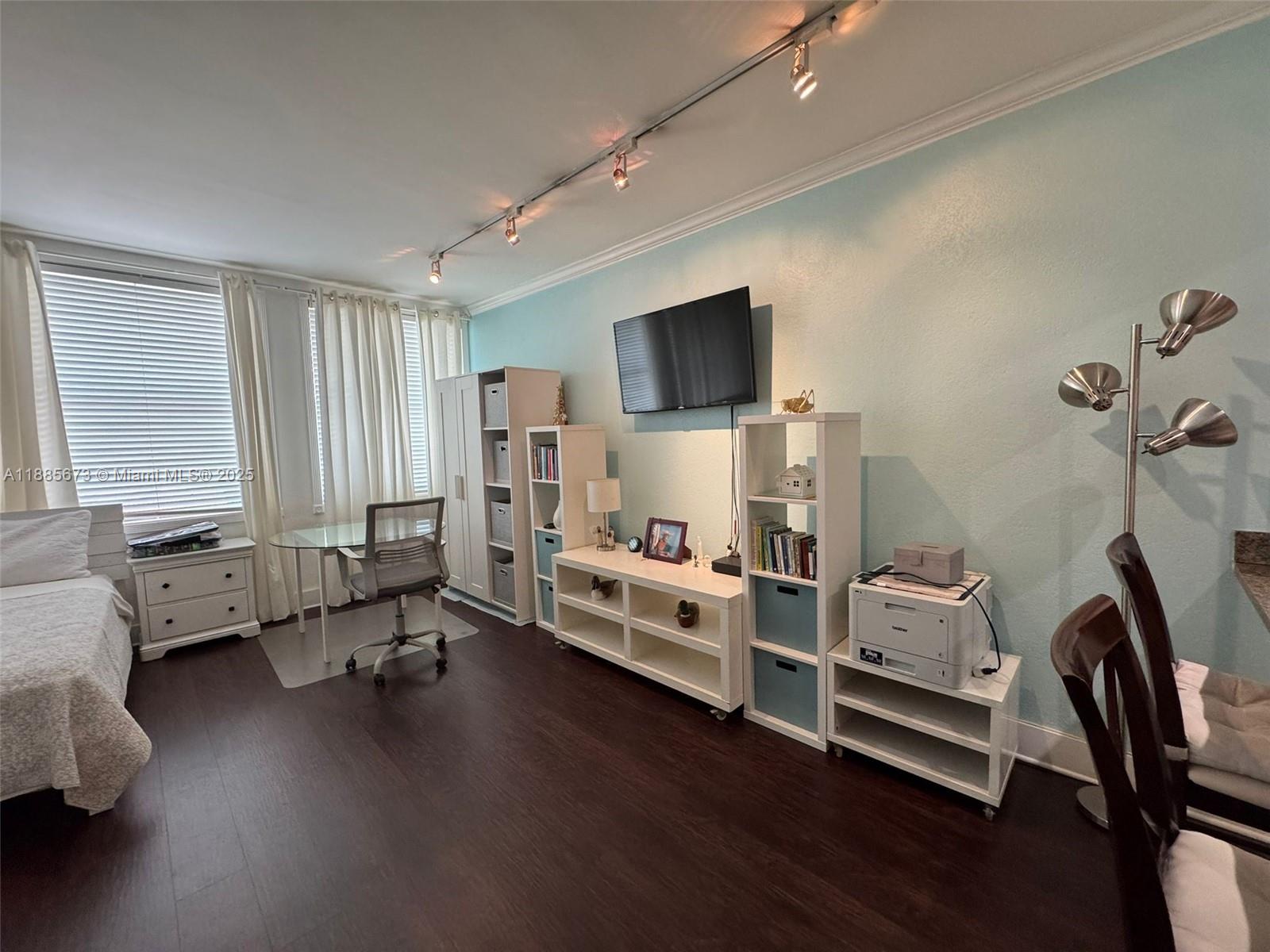 700 Biltmore Way # 418